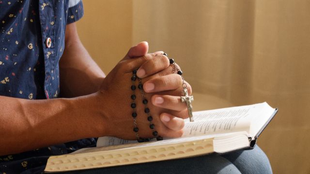 Mengapa manusia harus percaya kepada Tuhan?